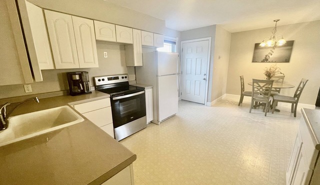 Spacious Apartment in Downtown Winthrop