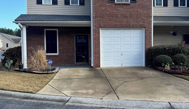 Spacious Cartersville Townhome in Cartersville