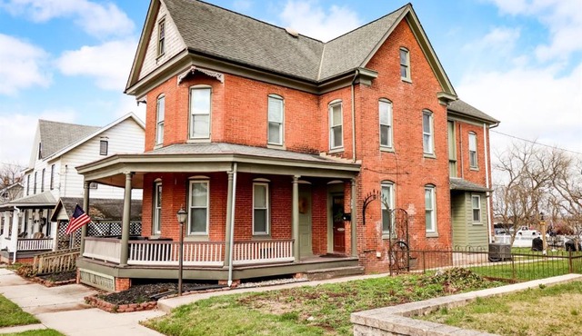 Spacious Group Stay Near Gettysburg Room for All & Easy Day Trips Nearby
