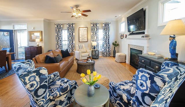 Spacious House - Close to Rehoboth Boardwalk & Beaches - Porch, Bikes & Parking