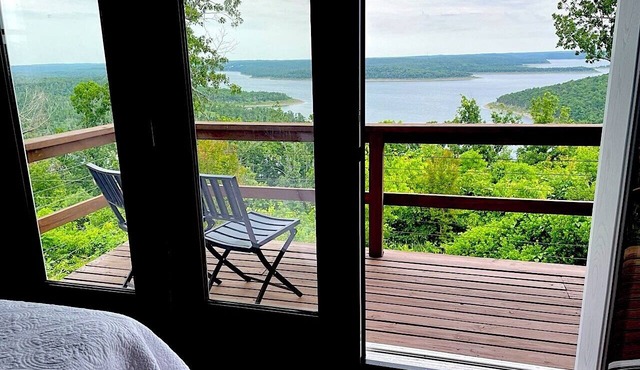 Spacious Retreat w/Stunning Norfork Lake Views!