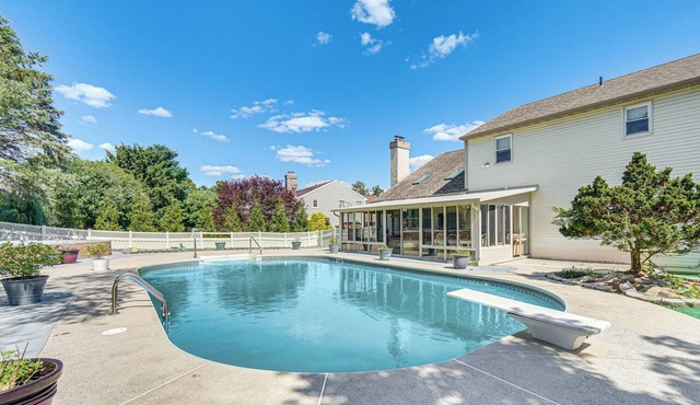 Spacious Sinking Spring Home w/ Outdoor Oasis!