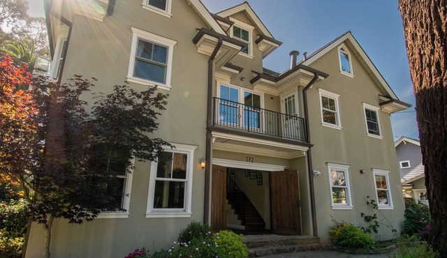 Stunning Coastal Estate Minutes from San Francisco. Private Luxury Retreat.