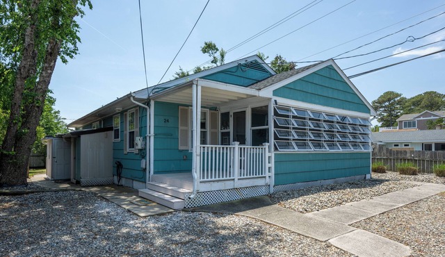 SWEET 3 BR, DOG-FRIENDLY COTTAGE IN OCEAN BLOCK DEWEY - 24 West St.