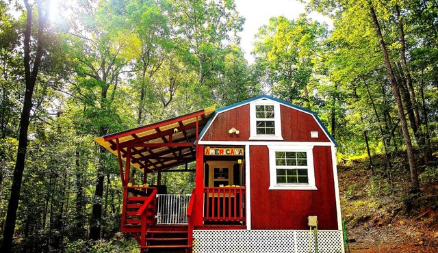 The Americana - Parker Creek Bend Cabins