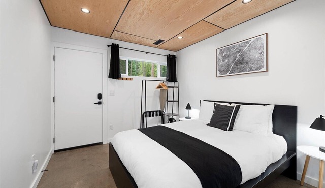 The Bitterroot at Stoner Creek Cabins
