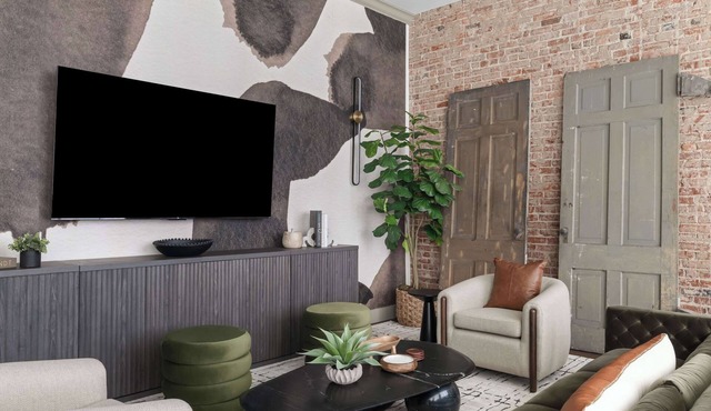 The Carraway Suite Luxury Walk to Broadway!