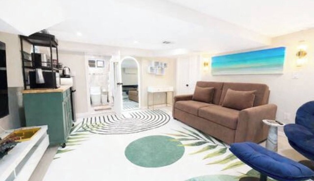 The Executive Luxe Retreat of Hewlett near JFK, Long Island Jewish Valley Stream