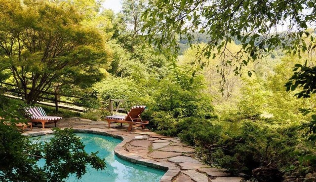The Library Retreat Charming Estate w/Pool+Pond