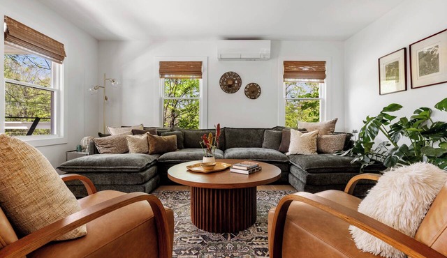 Trail-front Hudson Valley Retreat in Rosendale