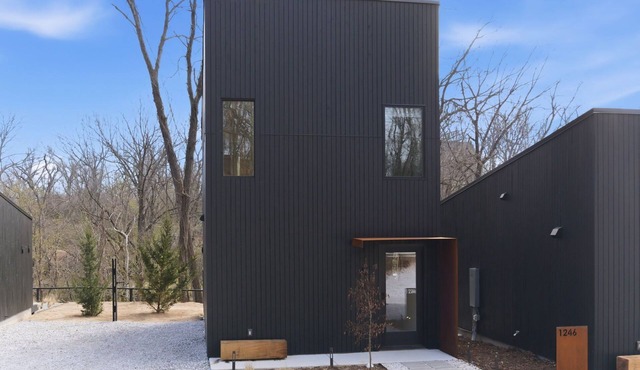 Trailhead at Black Apple | On NWA Trail | Downtown