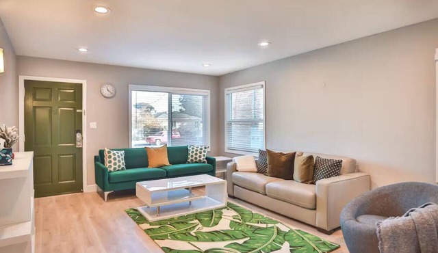 Tropical Modern Oasis With Fully Fenced Yard 22409