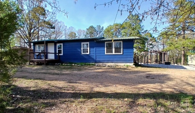 Tyler Bend and Gilbert area 2-bedroom cabin
