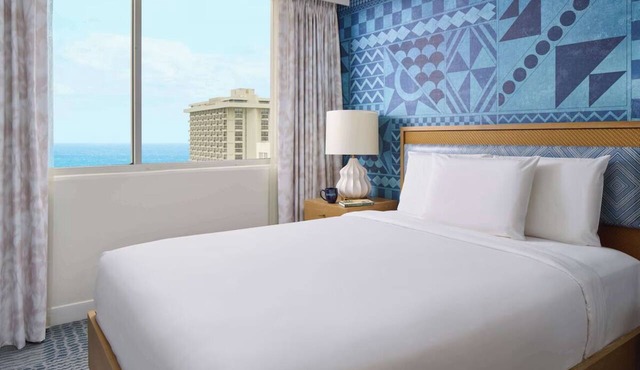 Walking Distance To The Beach! 3 Comfortable Units for 12!