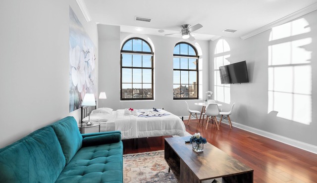 XL Studio - Metro Studio, Chic Stay