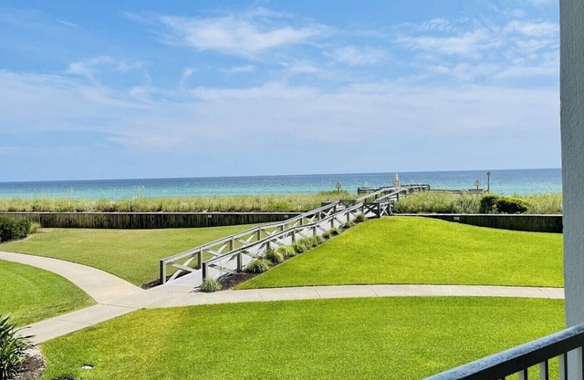 Beachfront Condo in the heart of Destin!