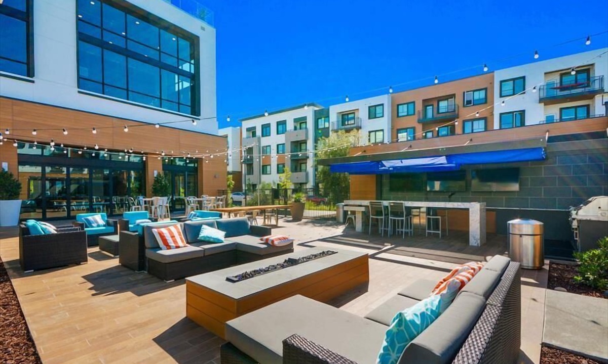 Menlo Park Apartment | Free Parking | Spacious 1BR | W|D | Gym | Kitchen