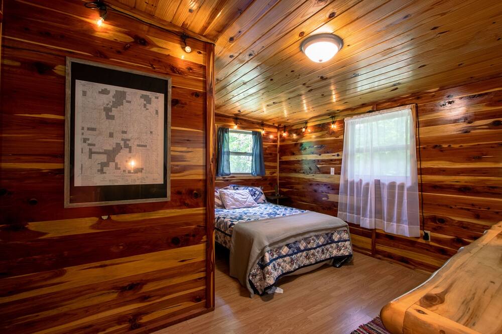 Photo of Bedroom in Parthenon