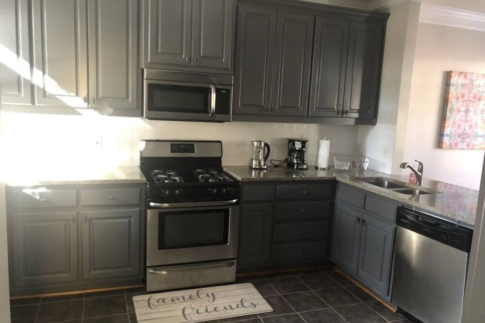 Photo of Kitchen in Garden Hills