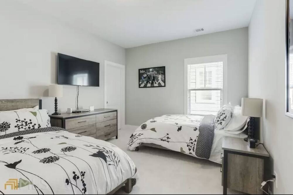 Photo of Bedroom in Westside