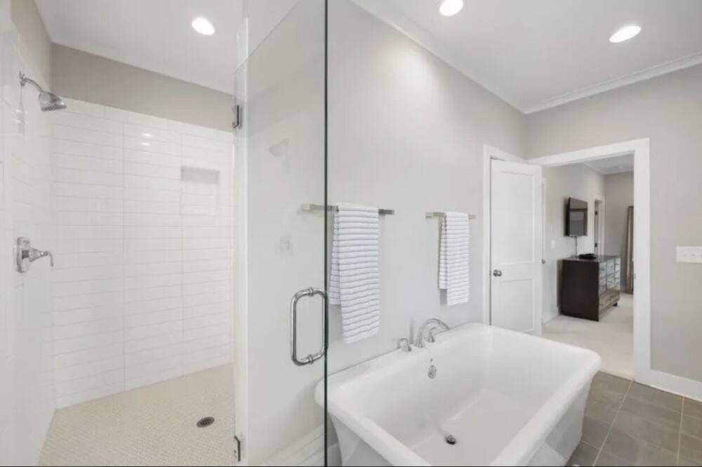 Photo of Bathroom in Westside