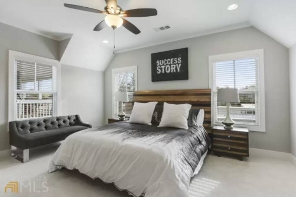 Photo of Bedroom in Westside
