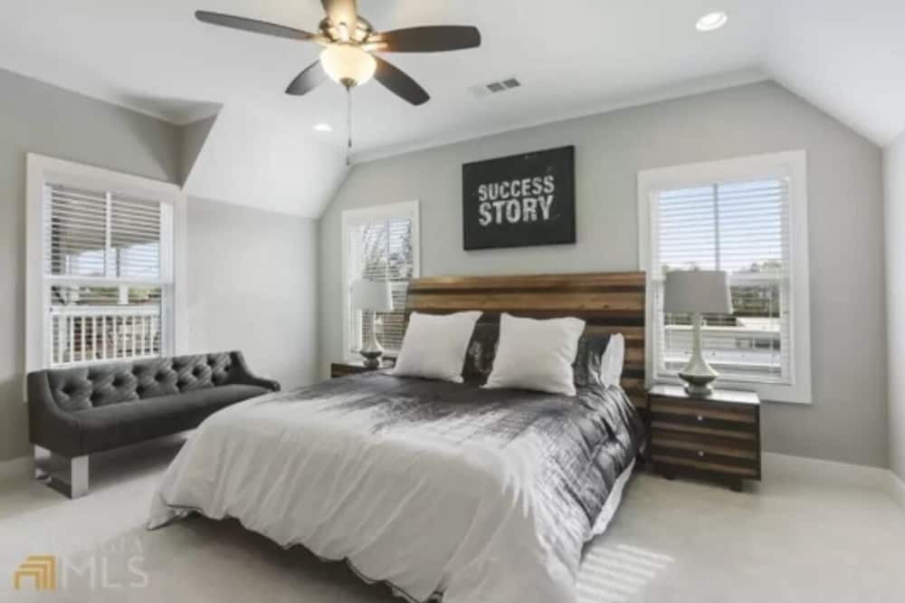 Photo of Bedroom in Westside