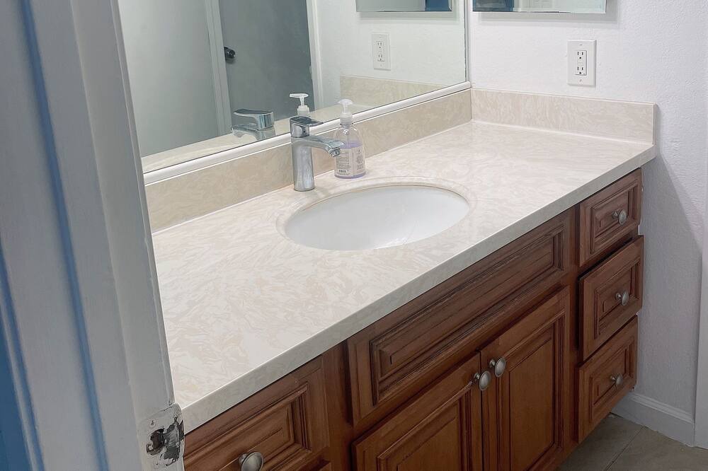 Photo of Bathroom in Warm Springs District