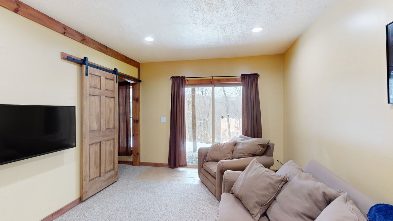 Photo of Livingroom in Tannersville