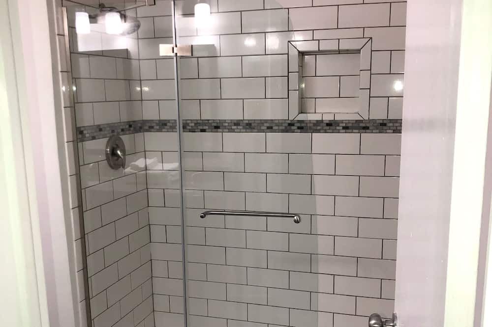 Photo of Bathroom in North Buckhead