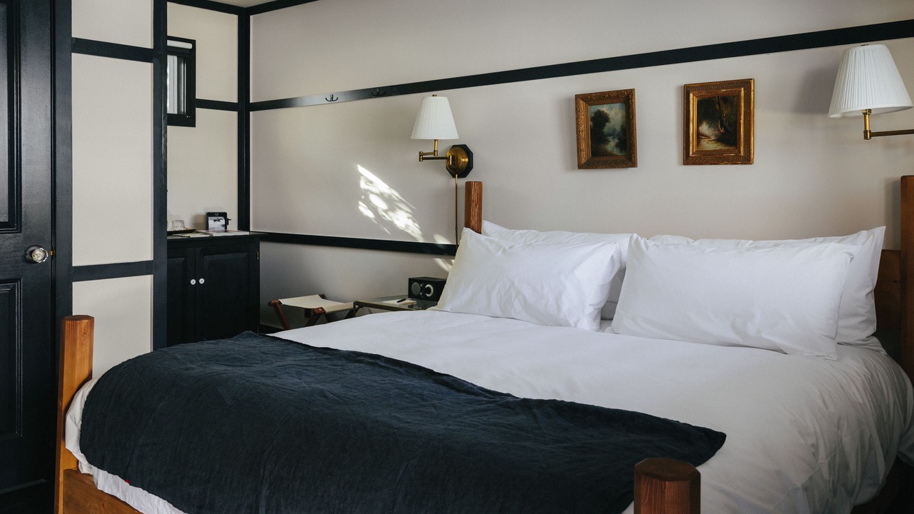 Photo of Bedroom in Saratoga Springs