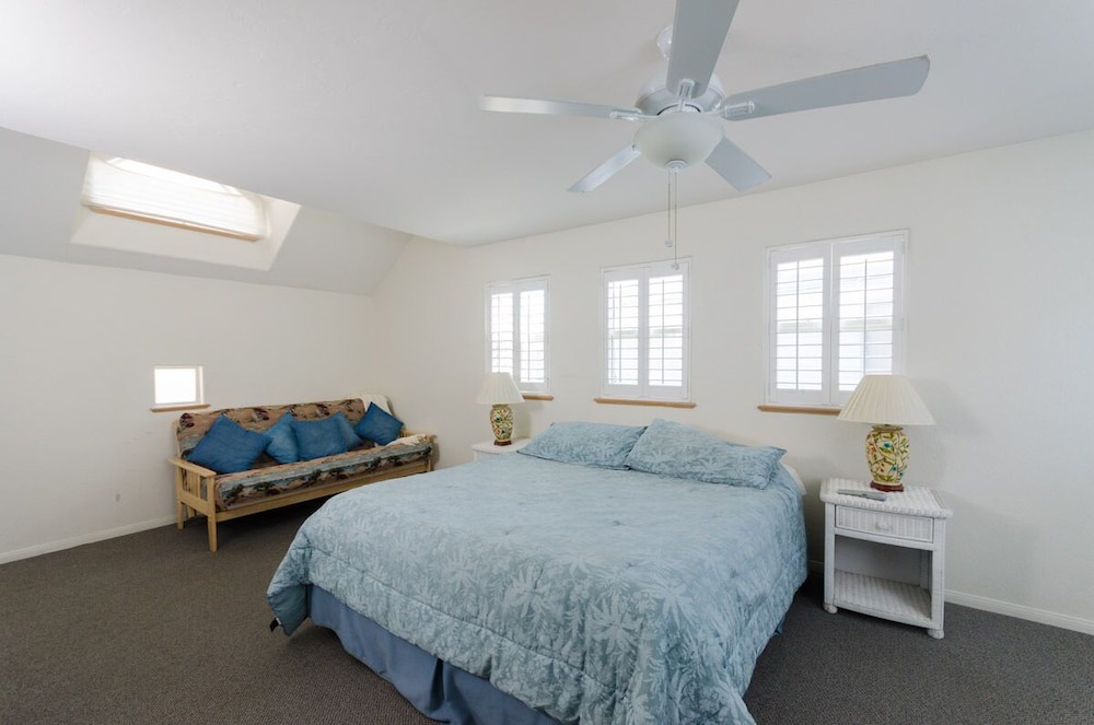 Photo of Bedroom in Mission Beach