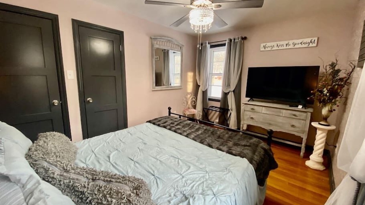 Photo of Bedroom in Schenectady