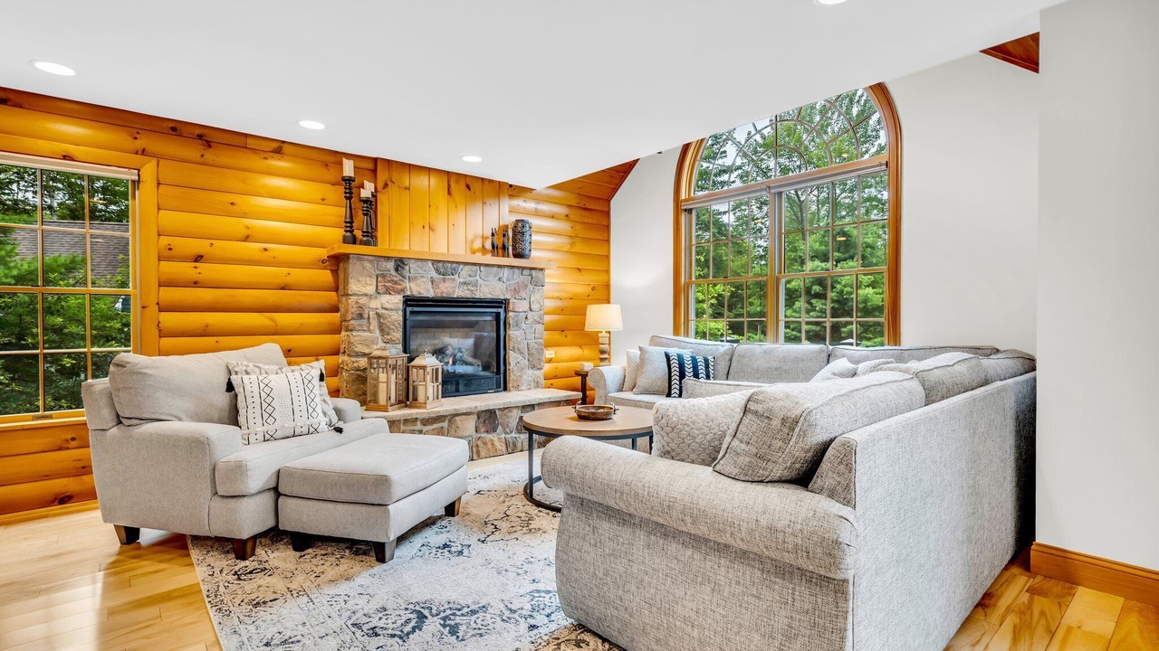 Photo of Livingroom in Bethel