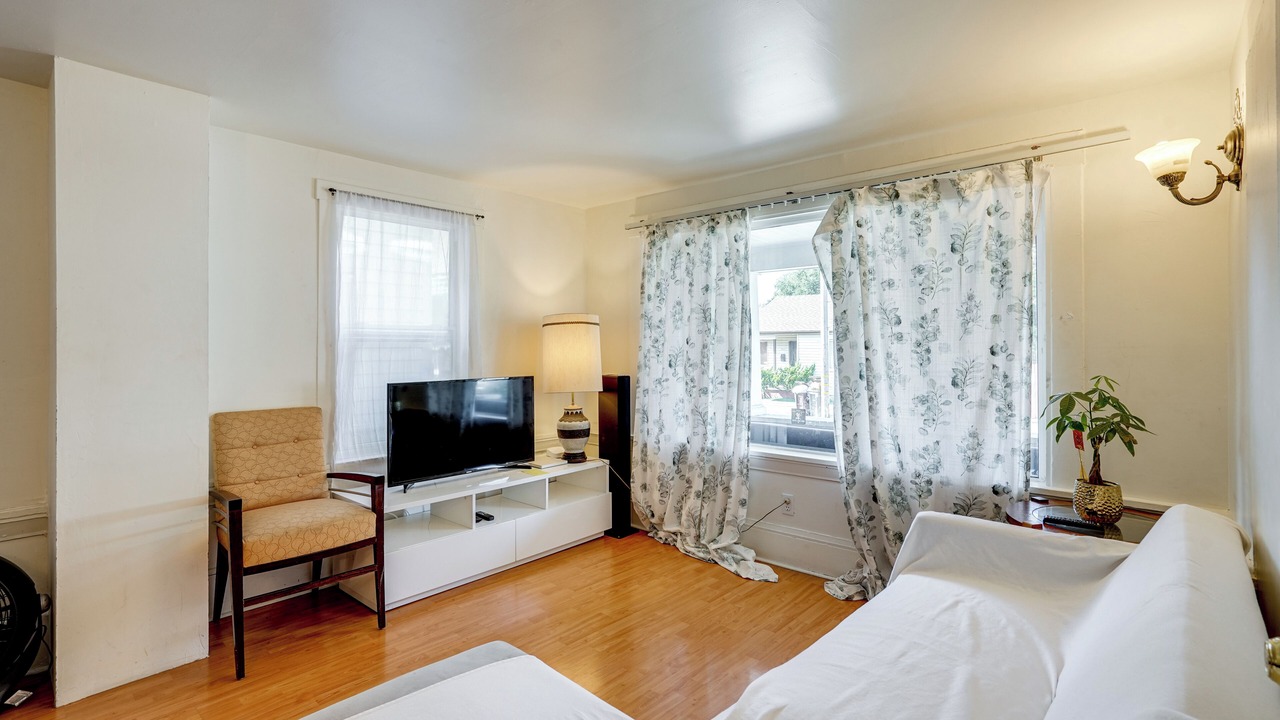 Photo of Bedroom in Dimond