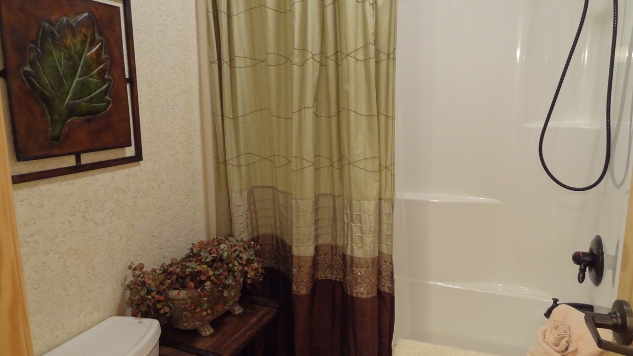 Photo of Bathroom in Mount Ida
