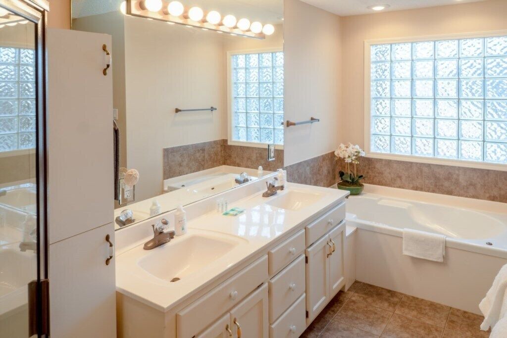 Photo of Bathroom in Hot Springs Village