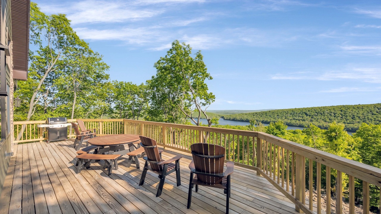 Photo of Outdoor in Lake Harmony Estates