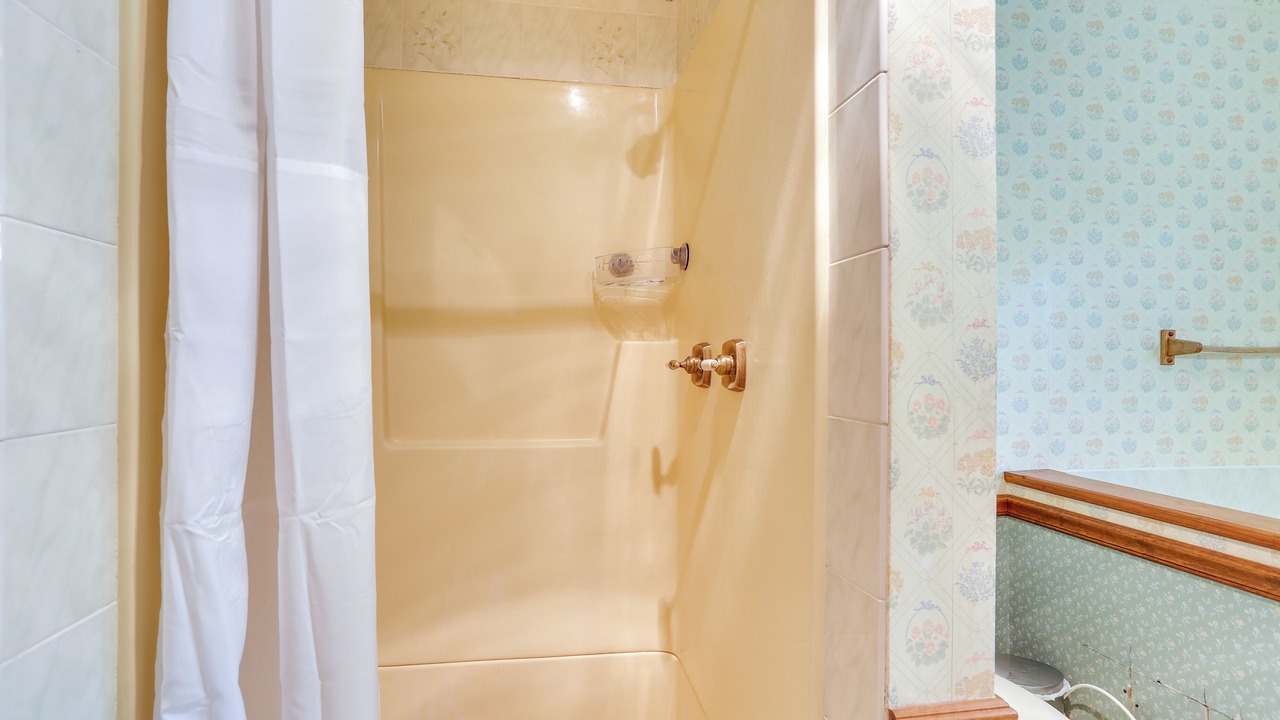 Photo of Bathroom in Sparrow Bush