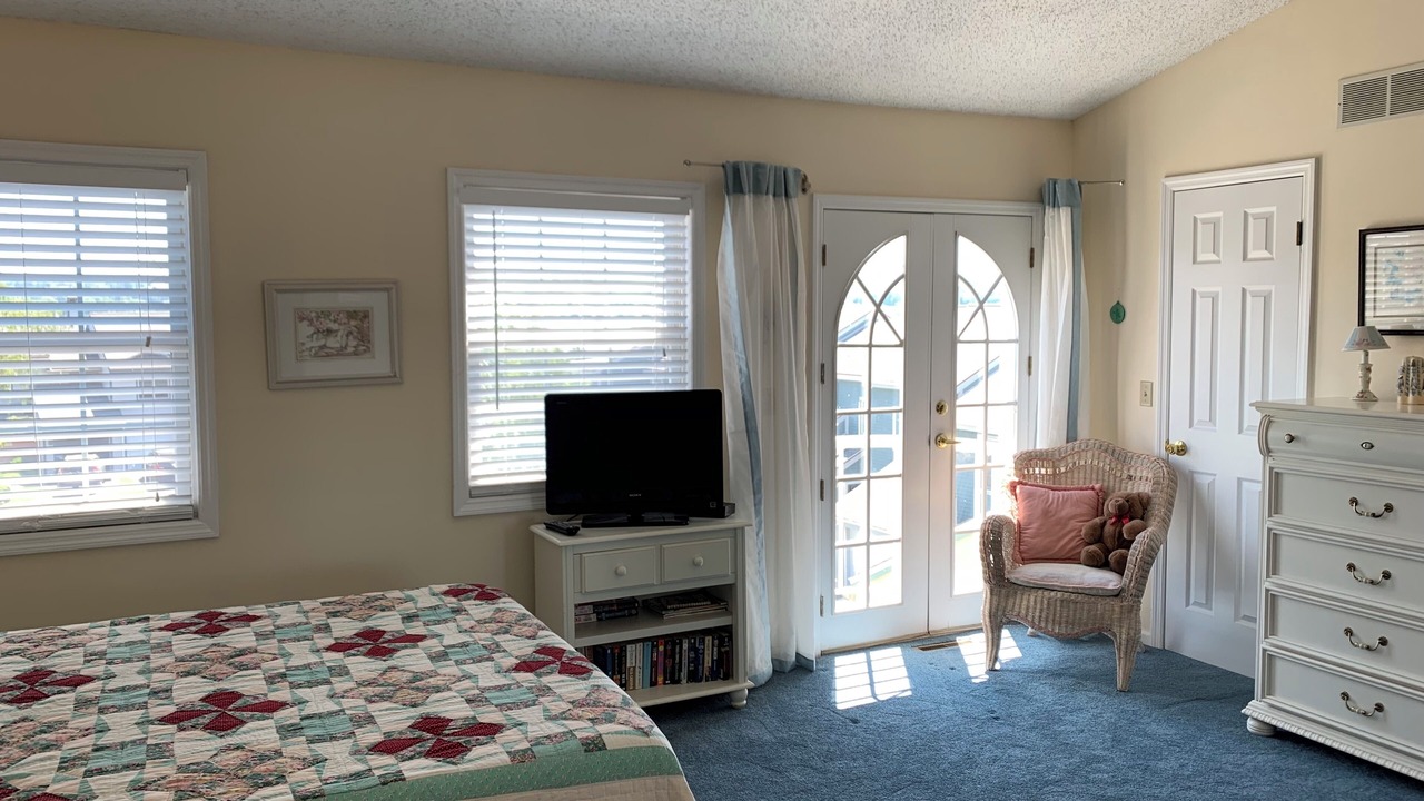 Photo of Bedroom in Saratoga Springs