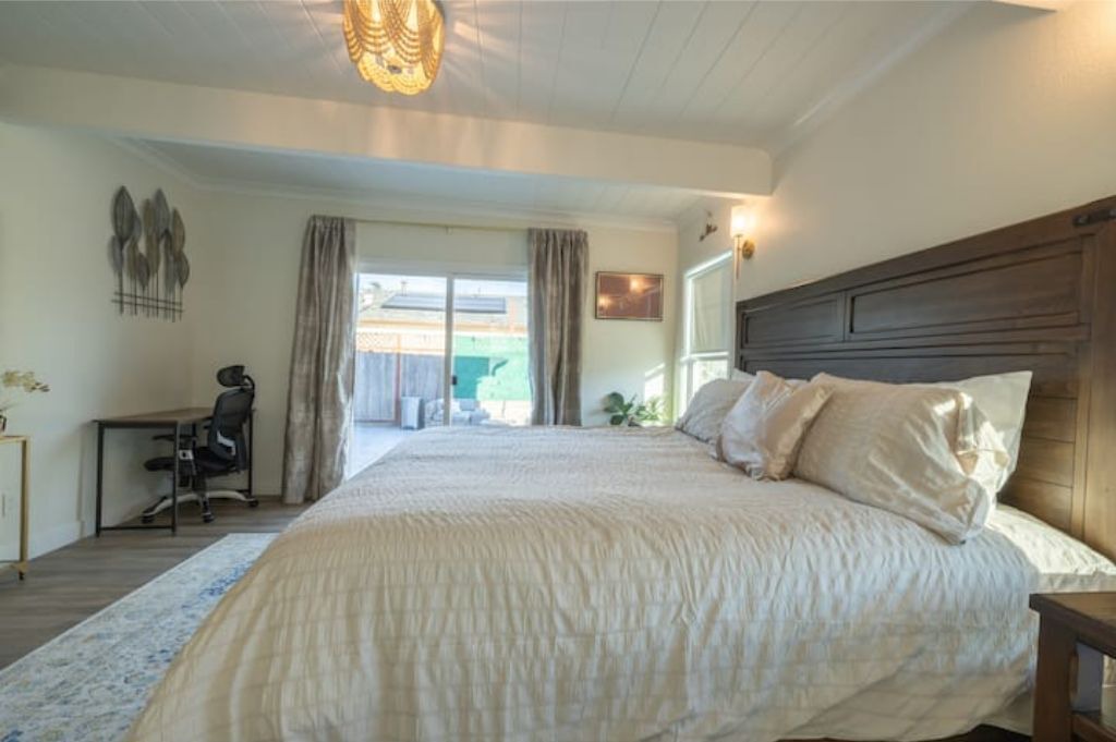 Photo of Bedroom in Centerville