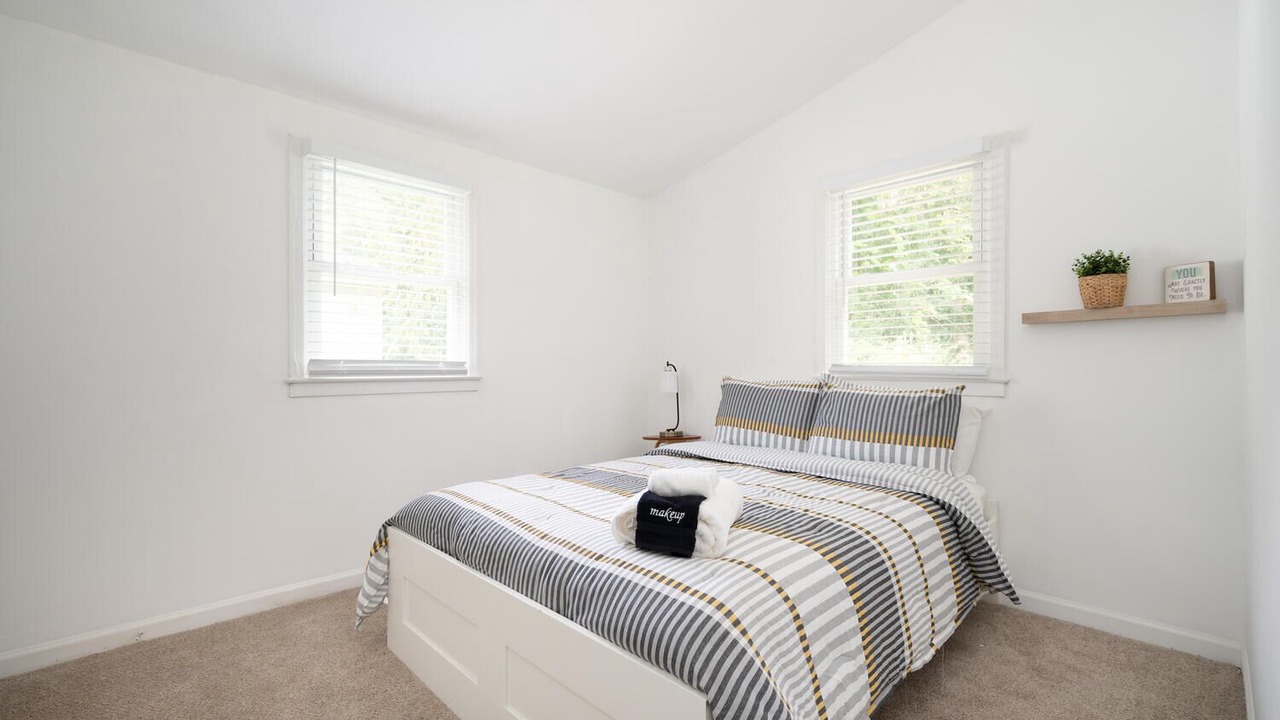 Photo of Bedroom in East Point