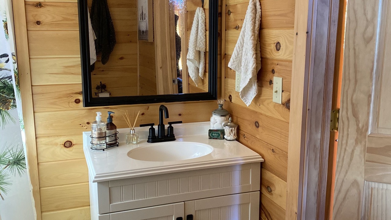 Photo of Bathroom in Richland
