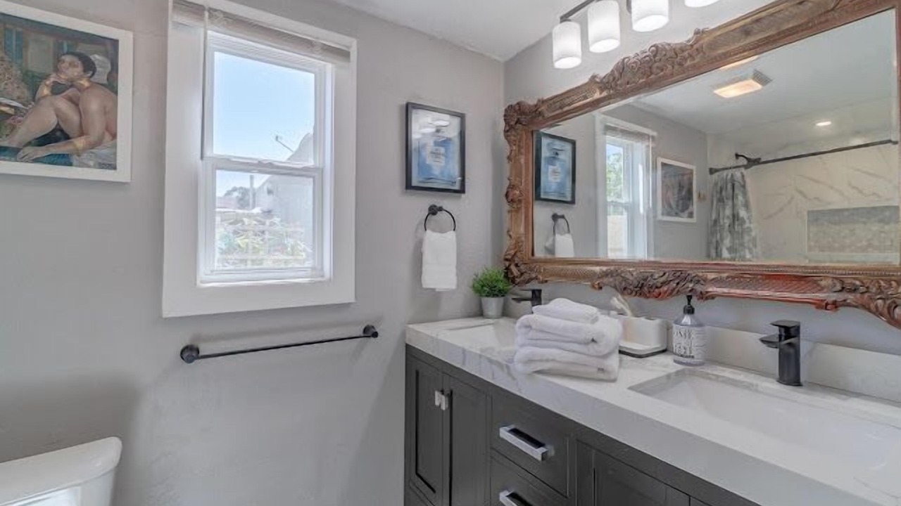 Photo of Bathroom in Oakland