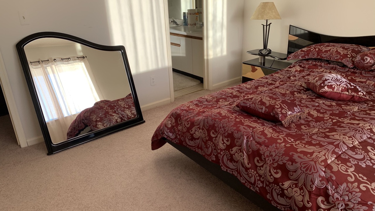 Photo of Bedroom in Woodridge