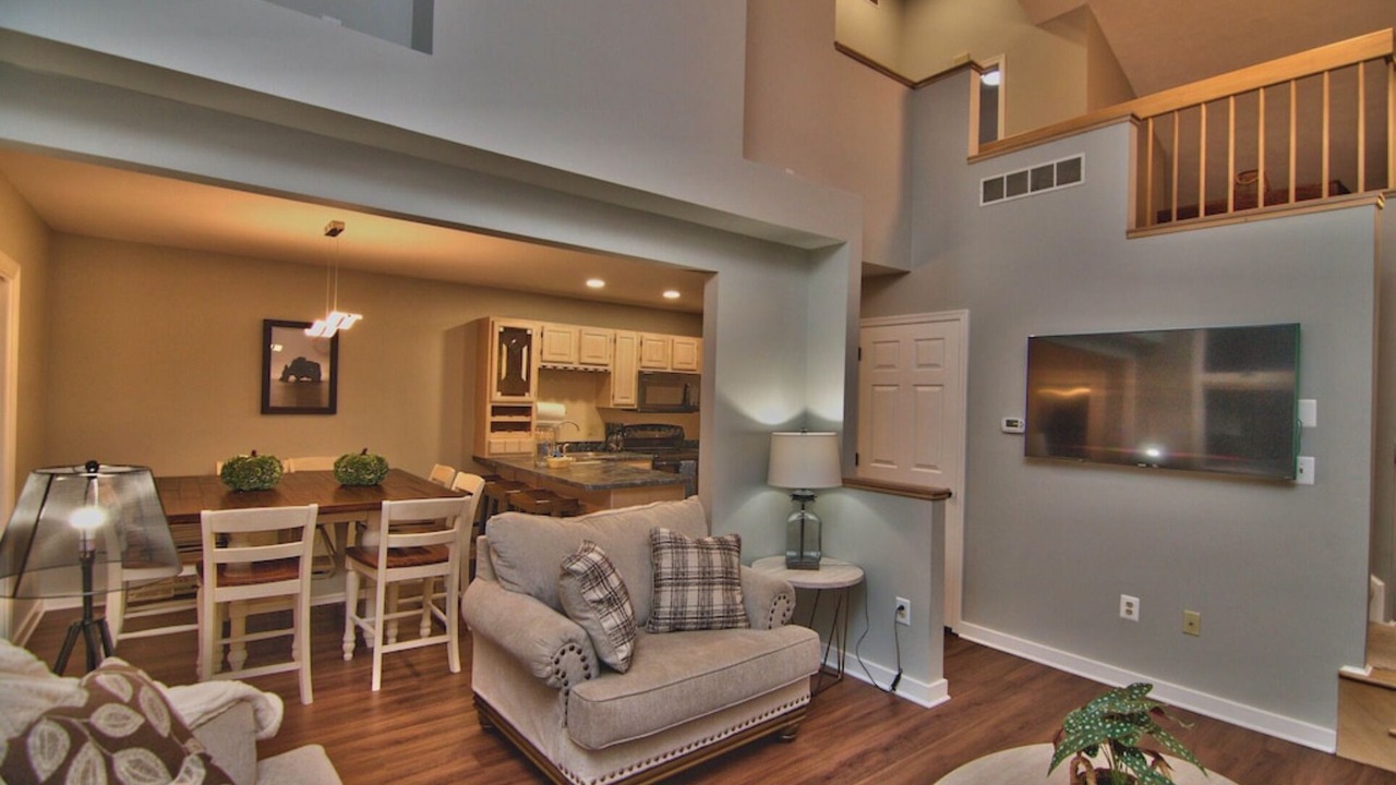 Photo of Livingroom in Lake Harmony Estates