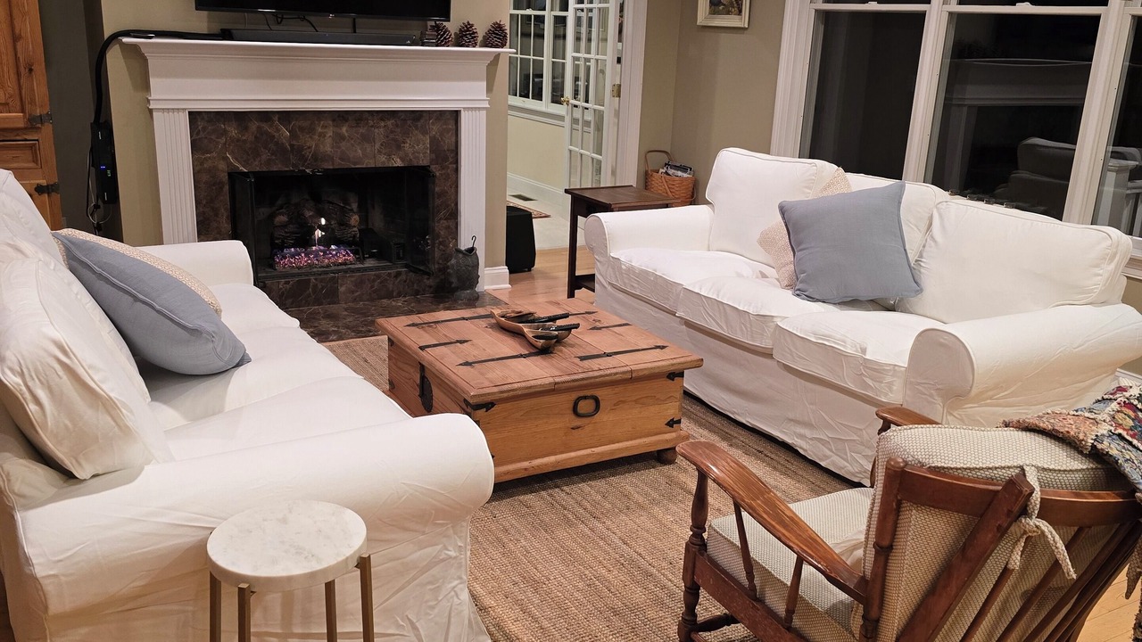 Photo of Livingroom in Beacon