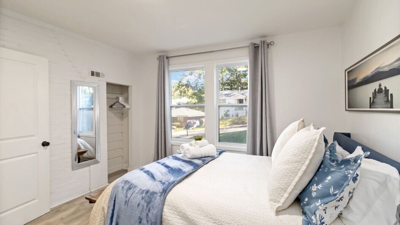 Photo of Bedroom in Home Park
