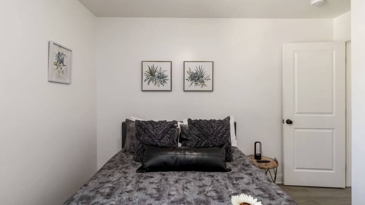 Photo of Bedroom in Home Park