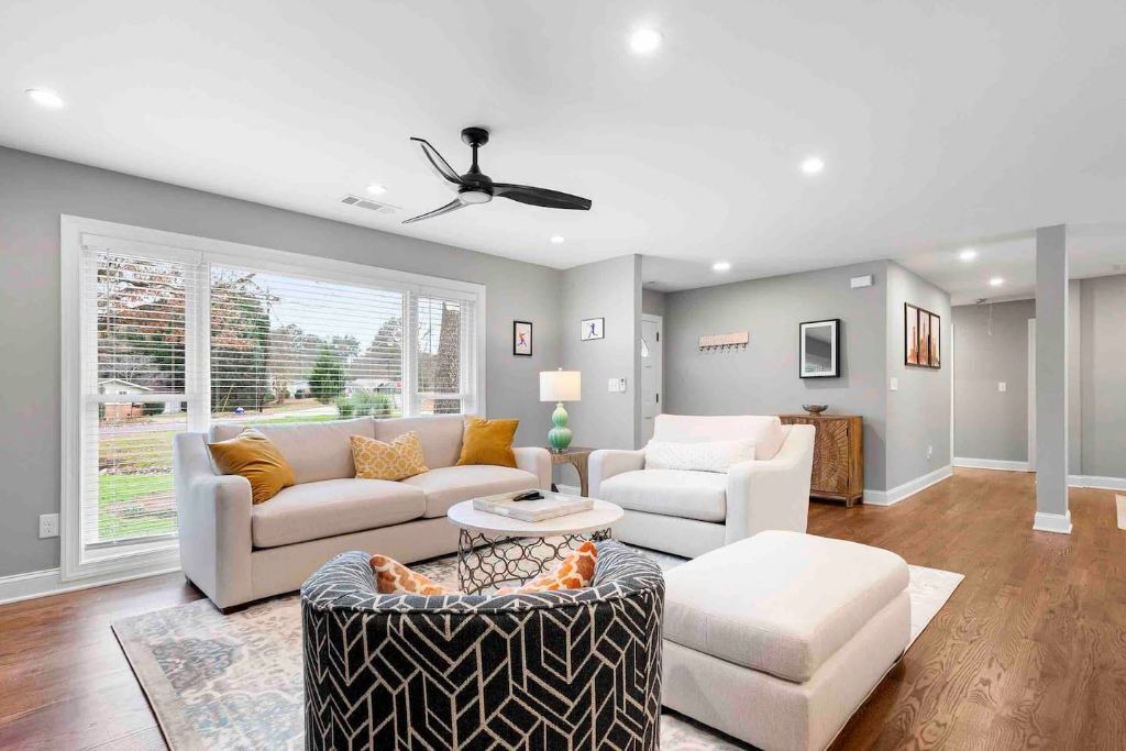 Photo of Livingroom in Smyrna